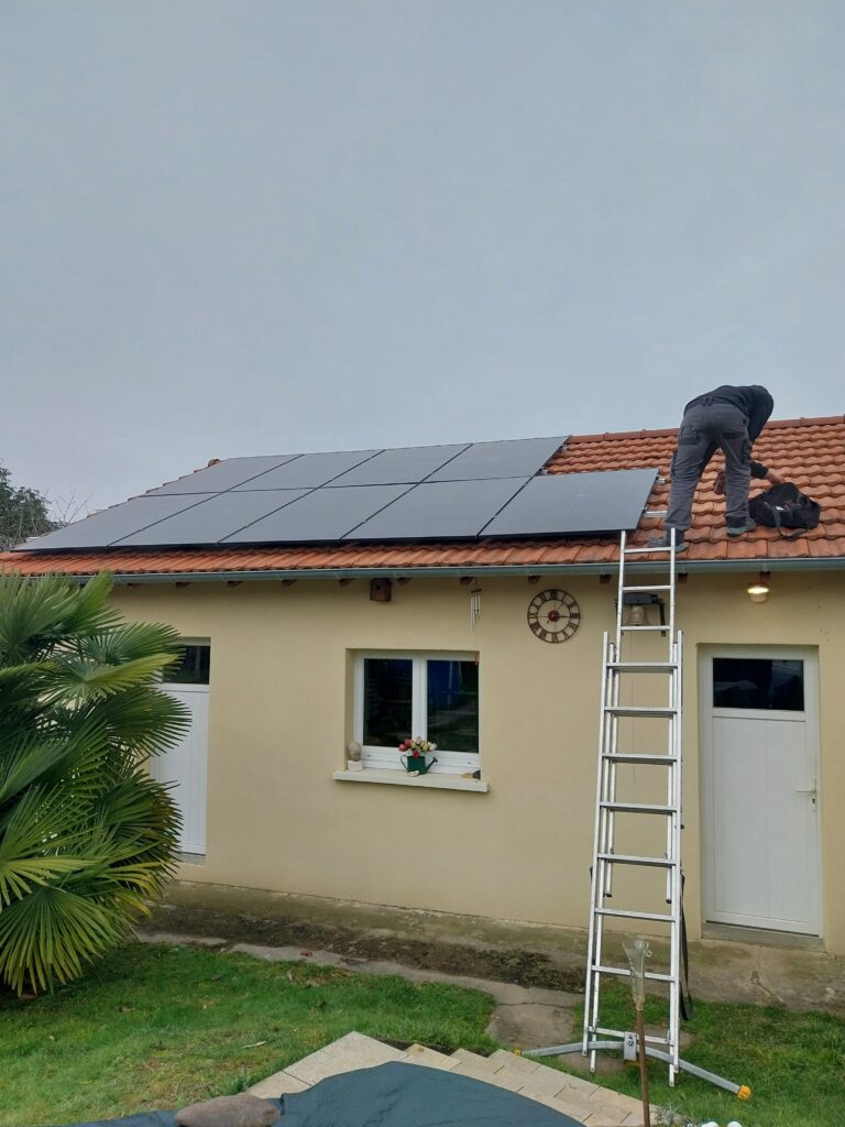 Pose d'une installation de 4.5 Kwc en autoconsommation à Asson dans le béarn